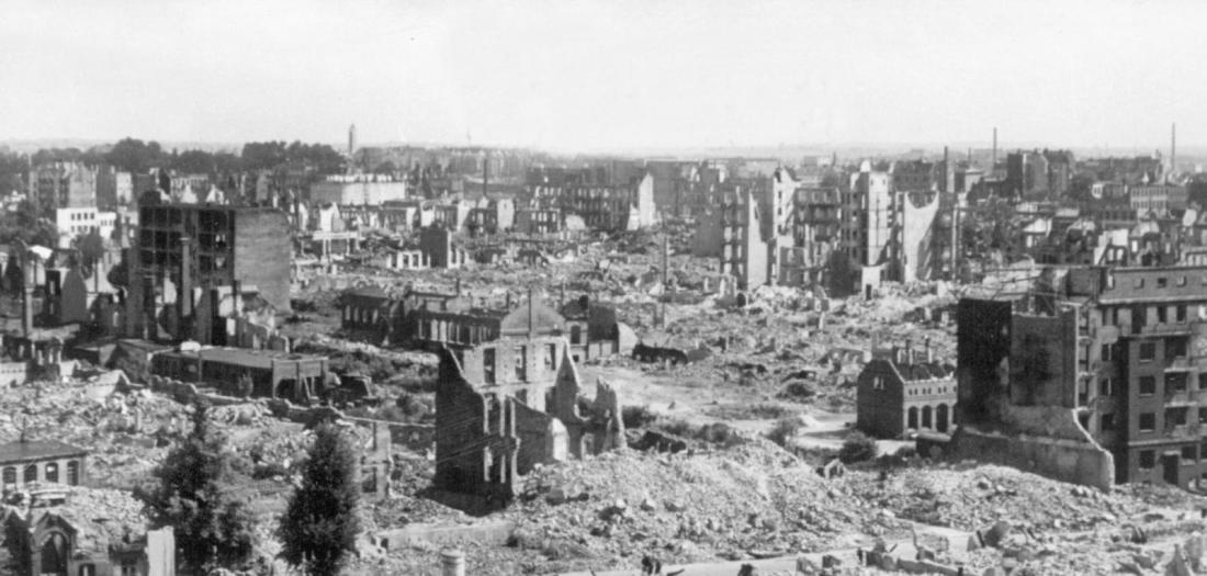 Second-World-War-destroyed-Hamburg